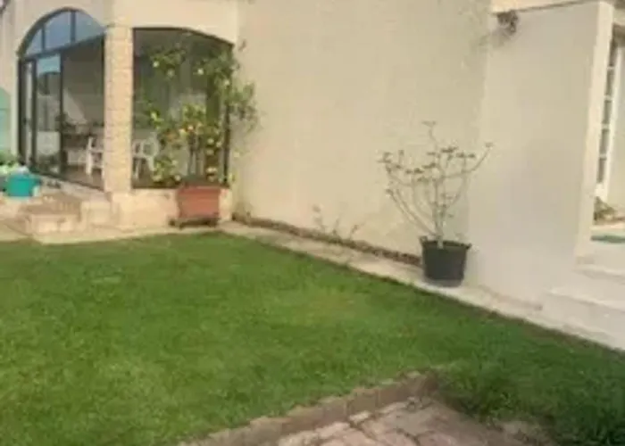 Villa Familiale Avec Piscine A Milhaud - 100 M²_2 Villa Milhaud